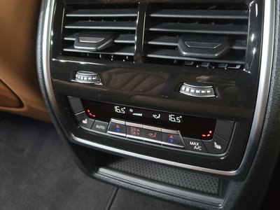 صورة مصغرة 33 لـ 2026 BMW X7