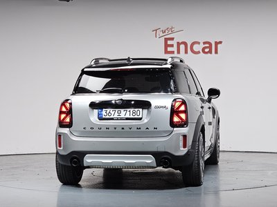 MINI COUNTRYMAN - 4