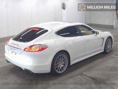 PORSCHE PANAMERA - 5