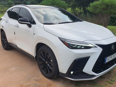 صورة 1 لـ 2025 Lexus NX