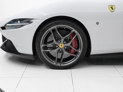 2021 Ferrari ROMA — фото 16