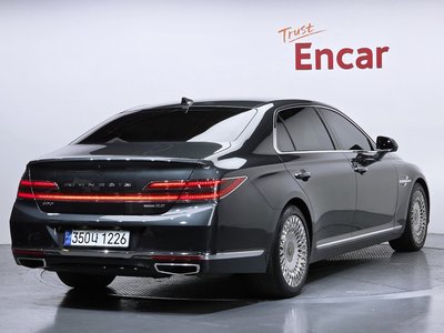 2019 Genesis G90 photo 5