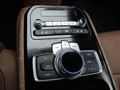 صورة مصغرة 17 لـ 2019 Genesis G90