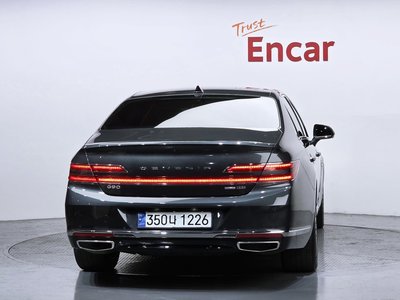 2019 Genesis G90 photo 3