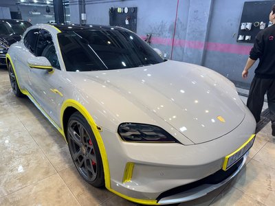 2025 Porsche TAYCAN 缩略图 14