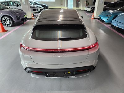 2025 Porsche TAYCAN 照片 4