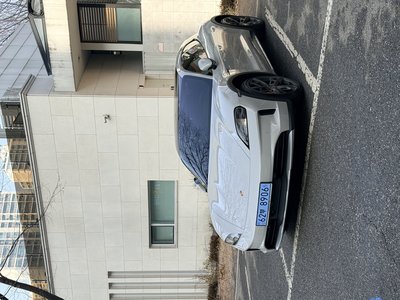 2025 Porsche TAYCAN 照片 1
