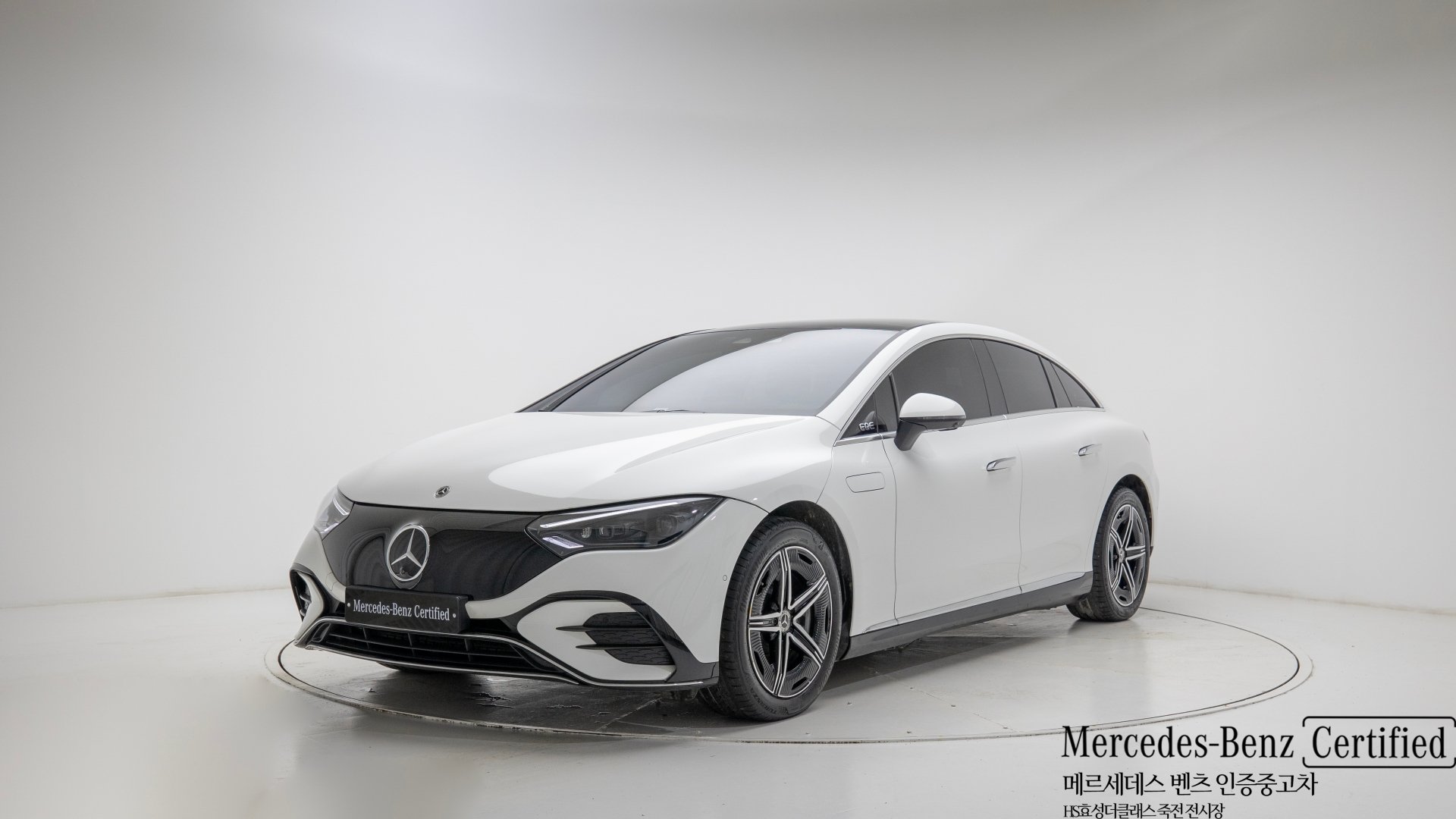 MERCEDES-BENZ EQE - View 1