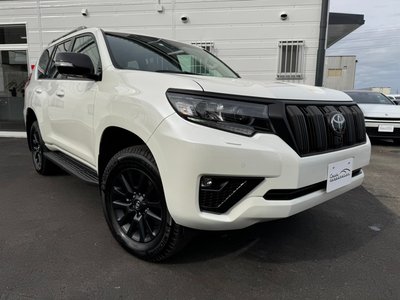 TOYOTA LAND CRUISER PRADO - 9