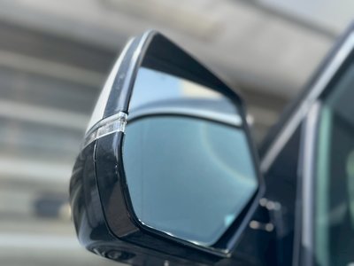 2016 Cadillac ESCALADE — миниатюра 39
