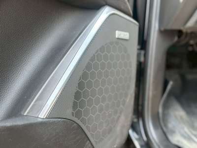 2016 Cadillac ESCALADE — миниатюра 43