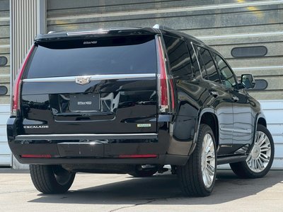 2016 Cadillac ESCALADE — миниатюра 30
