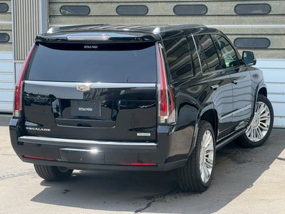 2016 Cadillac ESCALADE — миниатюра 32
