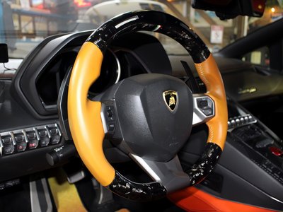 2012 Lamborghini AVENTADOR photo 3