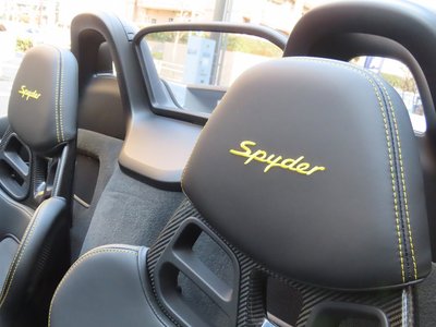 PORSCHE 718 SPYDER - 10