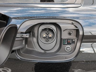 صورة 47 لـ 2025 AUDI Q6 E-TRON