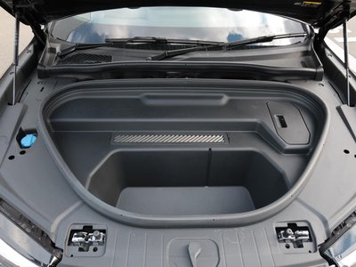 صورة 41 لـ 2025 AUDI Q6 E-TRON