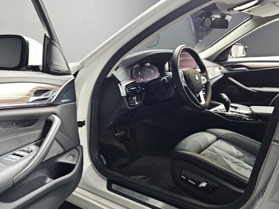 2022 BMW 5 SERIES 照片 10