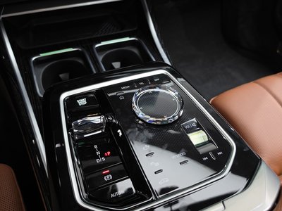 2025 BMW 7 SERIES 缩略图 12