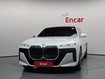 2025 BMW 7 SERIES 照片 2