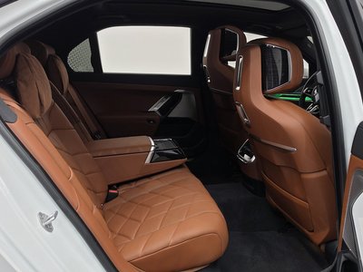 2025 BMW 7 SERIES 缩略图 17