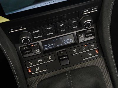 PORSCHE 718 SPYDER - 7