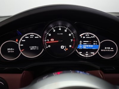 PORSCHE CAYENNE - 8