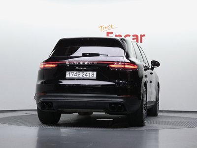 PORSCHE CAYENNE - 4
