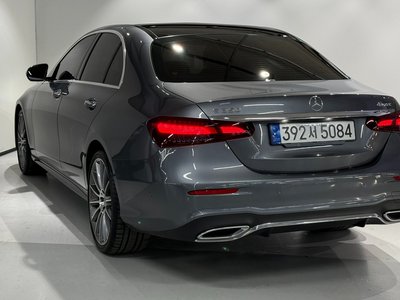 MERCEDES-BENZ E-CLASS - 2