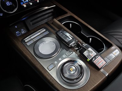 GENESIS G80 (RG3) - 9