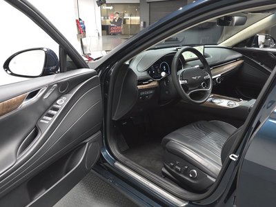 GENESIS G80 (RG3) - 10