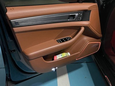 PORSCHE PANAMERA - 5