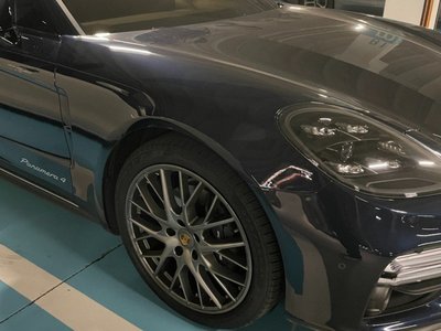 PORSCHE PANAMERA - 9