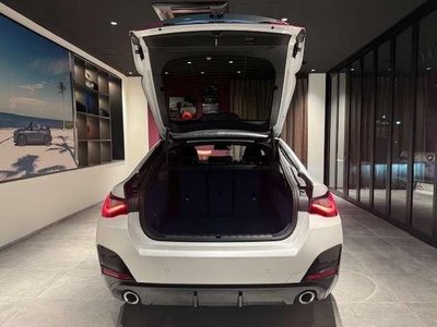 2025 BMW 4 SERIES 照片 8
