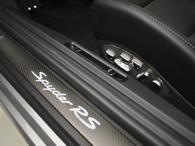 2025 Porsche 718 SPYDER — миниатюра 36
