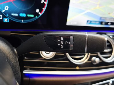 MERCEDES-BENZ E-CLASS - 9