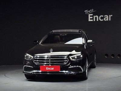 MERCEDES-BENZ E-CLASS - 2