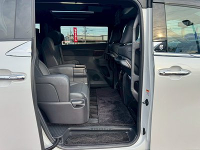 2023 Toyota ALPHARD thumbnail 21