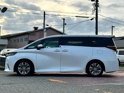 2023 Toyota ALPHARD photo 2