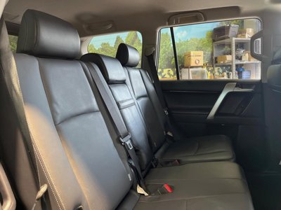 TOYOTA LAND CRUISER PRADO - 10