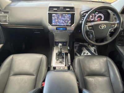 TOYOTA LAND CRUISER PRADO - 2