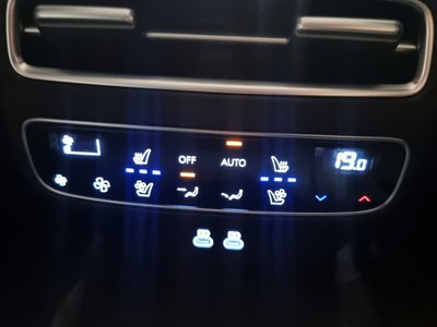 2024 Genesis GV70 — миниатюра 17