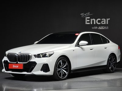 BMW 5 SERIES - 1