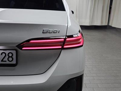 BMW 5 SERIES - 10