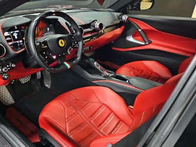 FERRARI 812 - 10