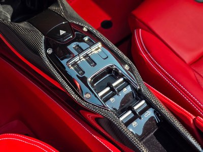 FERRARI SF90 SPIDER - 9