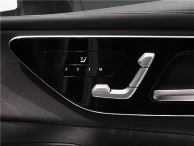 صورة مصغرة 16 لـ 2025 Mercedes-BENZ GLC