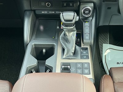 صورة مصغرة 41 لـ 2024 Toyota LAND CRUISER 250