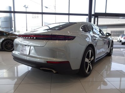 PORSCHE PANAMERA - 6