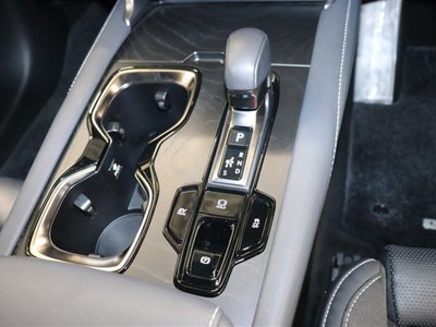 صورة مصغرة 34 لـ 2024 Lexus RX